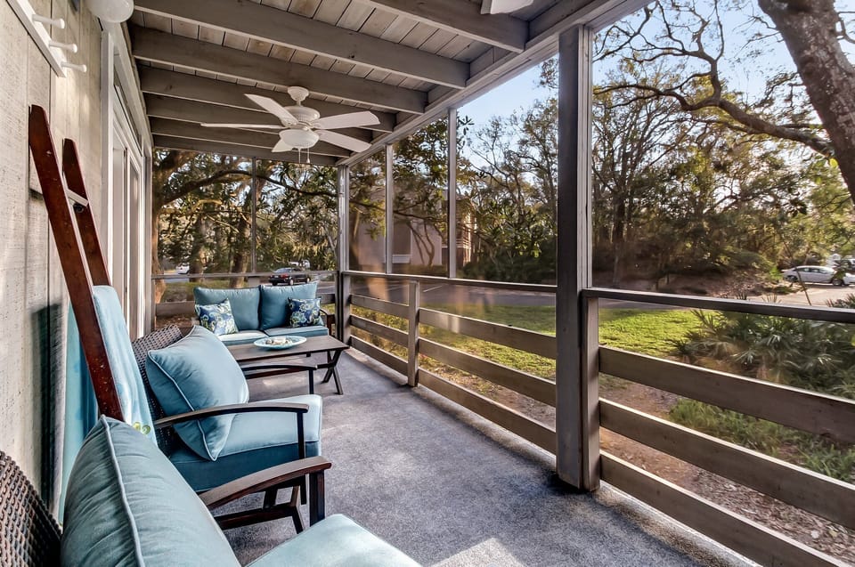 Large Screen Porch