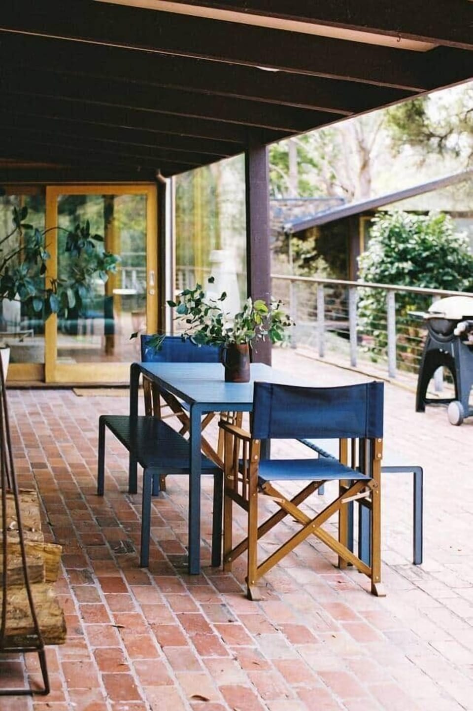 Outdoor Dining.