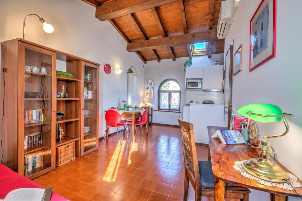 Standard Apartment, 1 Bedroom, Microwave, Mountainside (Le Fontane With View Lake) | Private kitchen