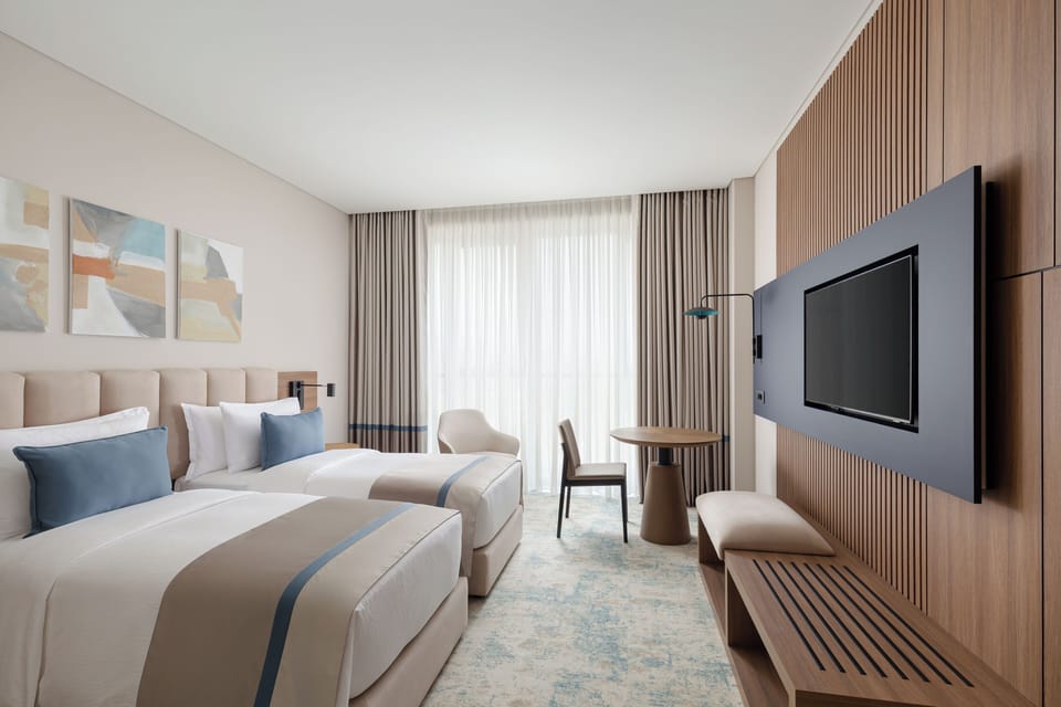 Standard Twin Room | In-room safe, desk, laptop workspace, WiFi (free)