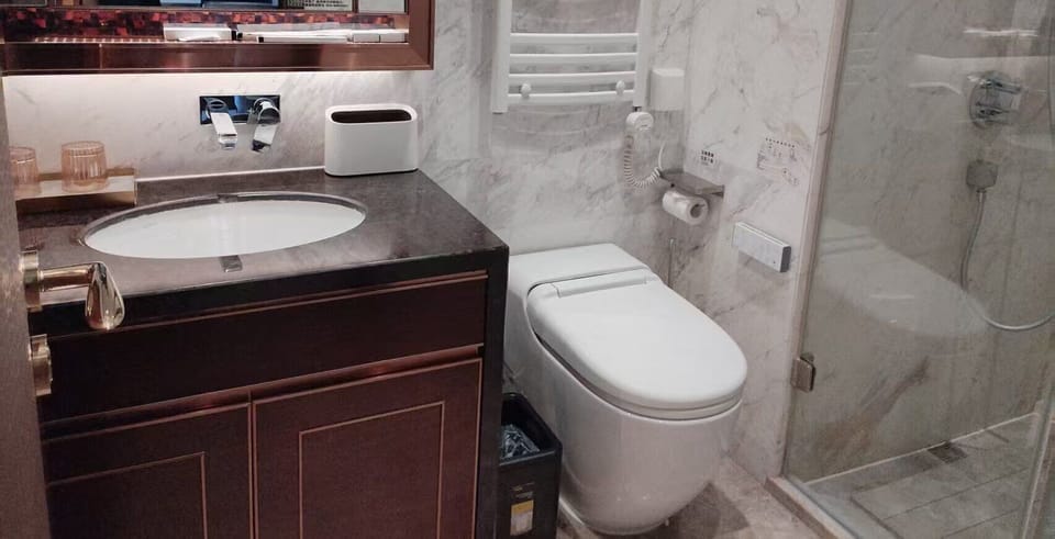 Bathroom amenities