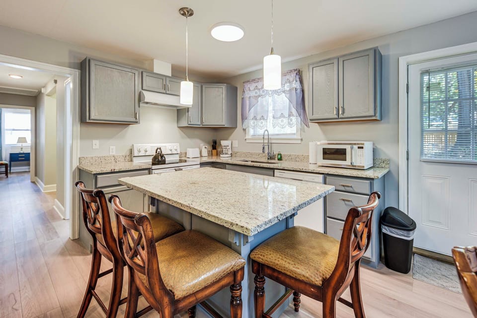 Kitchen | Cooking Basics | Drip Coffee Maker | Toaster | Microwave