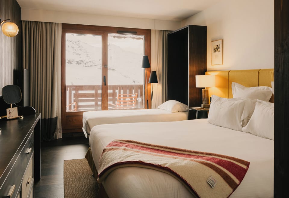 Family Room (Superior) | In-room safe, soundproofing, free WiFi, bed sheets
