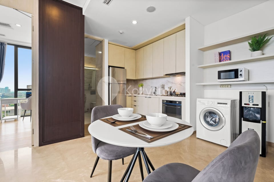 Apartment, 1 Bedroom, City View | Dining room