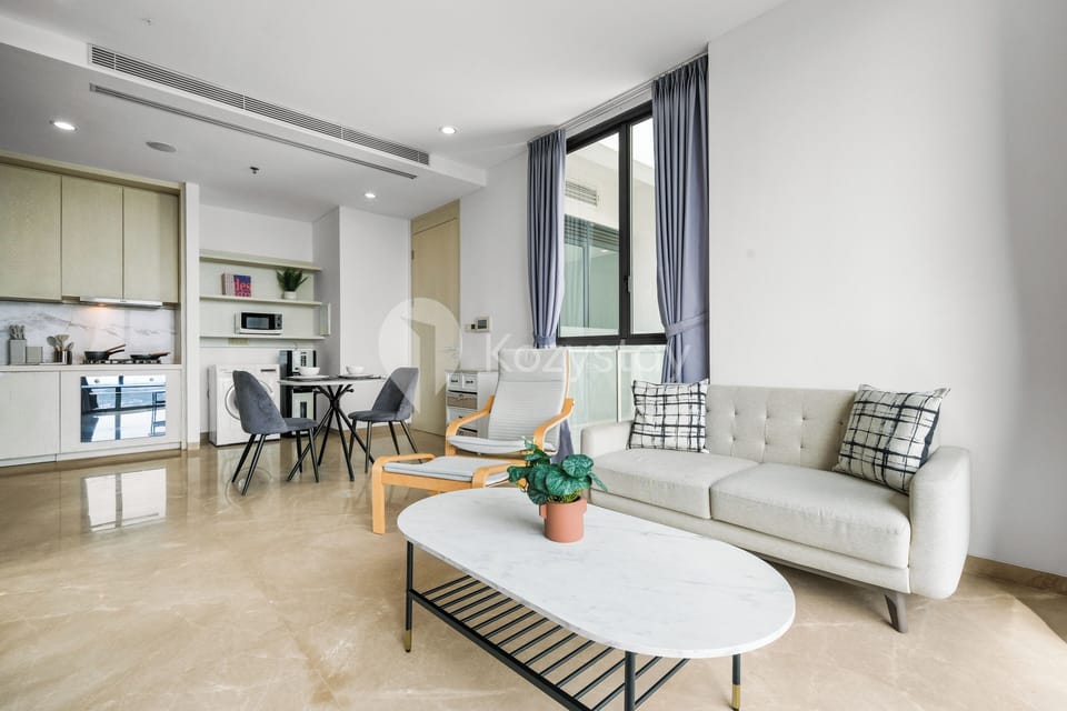 Apartment, 1 Bedroom, City View | Living area | Smart TV, Netflix, streaming services
