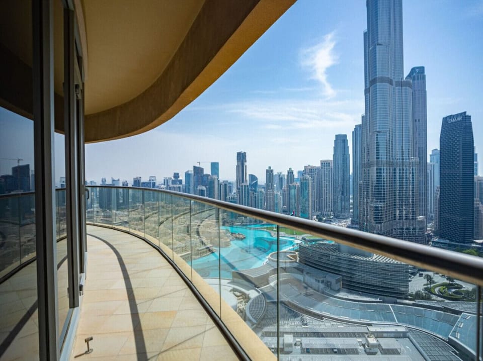 Balcony with uninterrupted Burj Khalifa and Fountain View