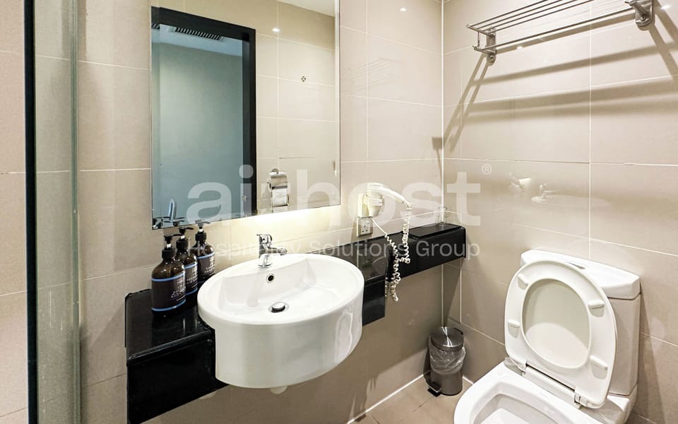 Double or Twin Room, City View | Bathroom
