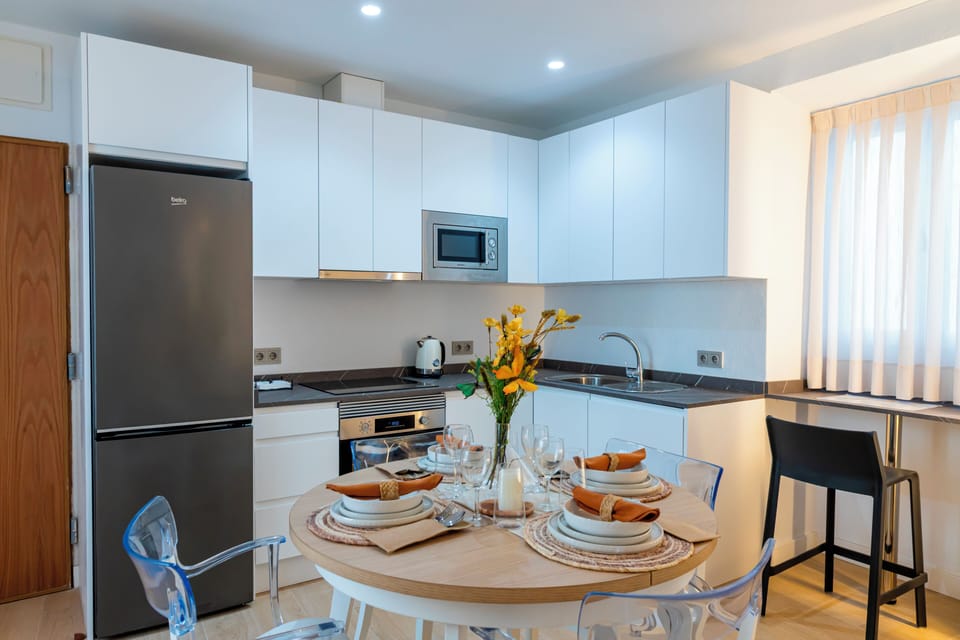 Apartment, Balcony, City View | Private kitchen