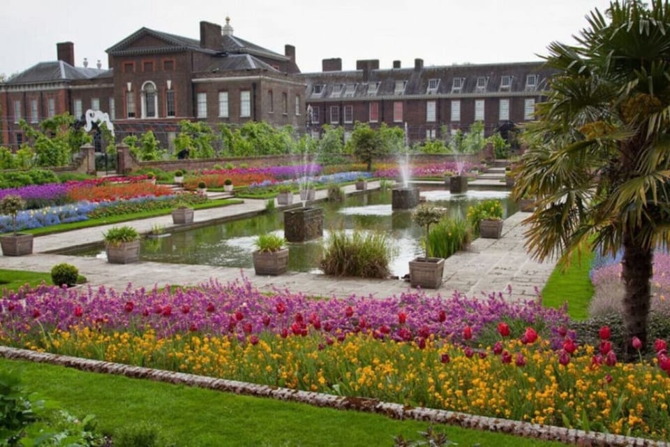 Kensington Palace - 10 mins walk
