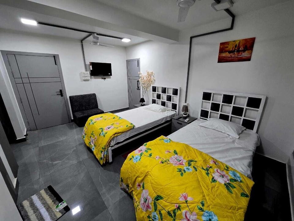 Double Room | Soundproofing, free WiFi, bed sheets