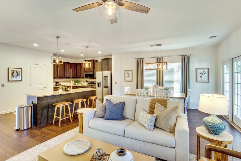 House (3 Bedrooms) | Interior