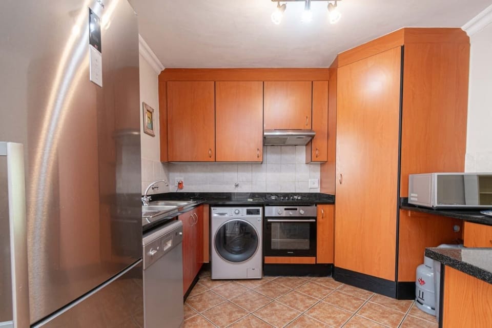 Apartment, 2 Bedrooms, Balcony, Garden View | Interior