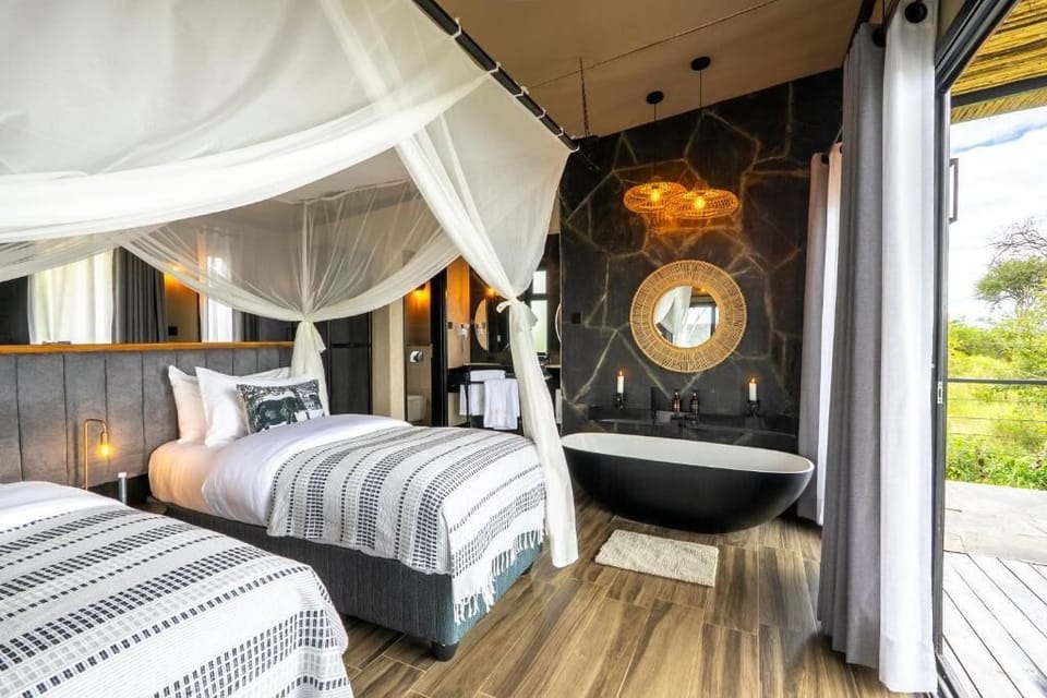 Family Double or Twin Room, Balcony | In-room safe