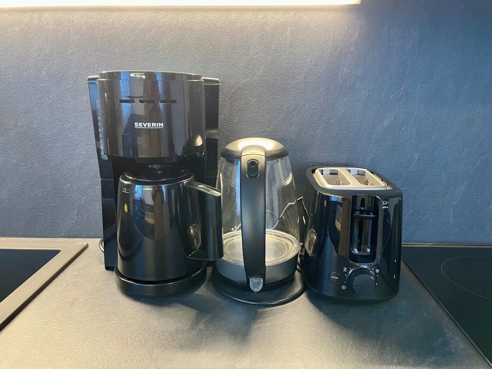 Comfort House, 2 Bedrooms, Balcony, Mountain View | Private kitchen | Coffee/tea maker, electric kettle