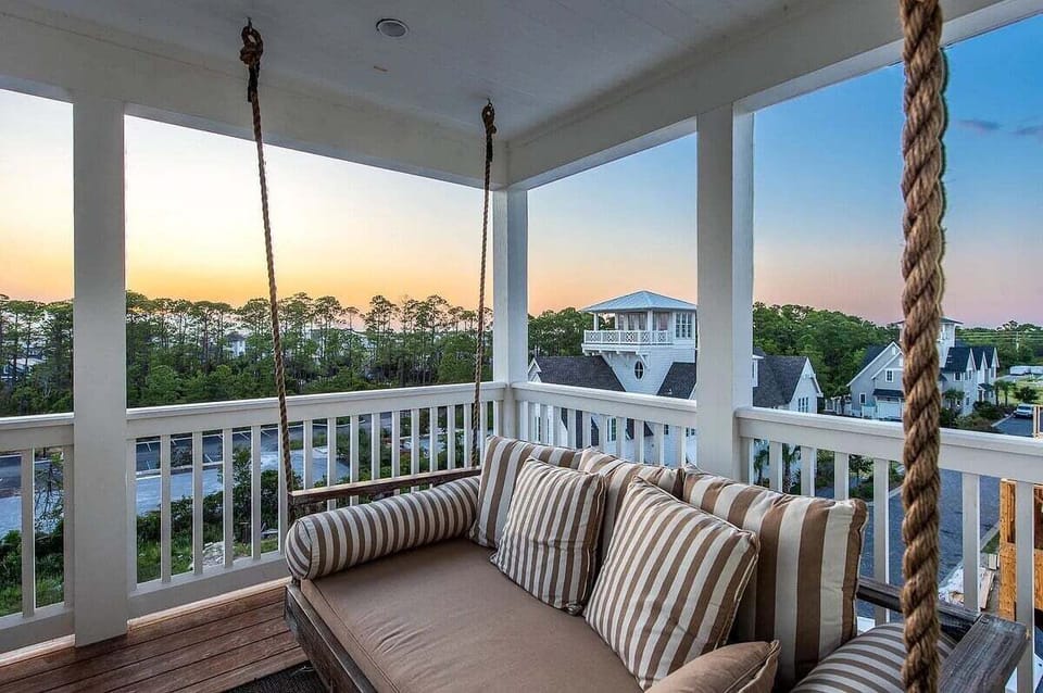 Rooftop deck with swinging day bed