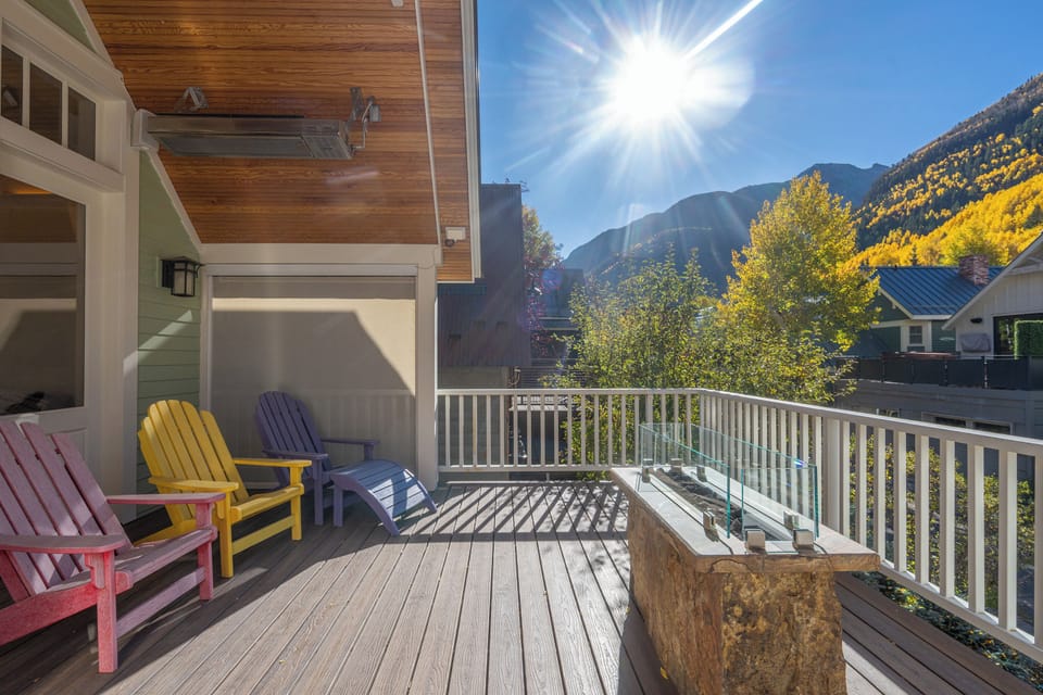 2.02-telluride-pacific-house-patio