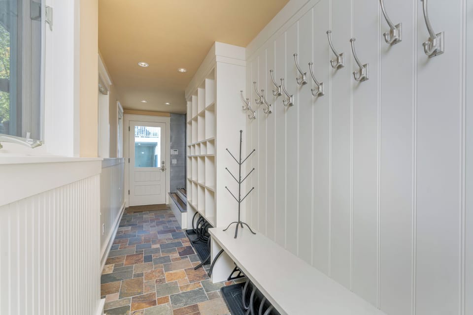 9.02-telluride-pacific-house-ski-room