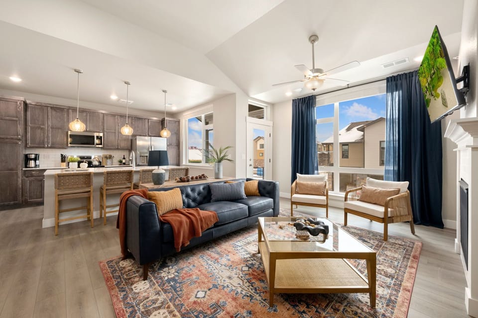 Cozy Living Area | Smart TV, Indoor Fireplace, and Record Player