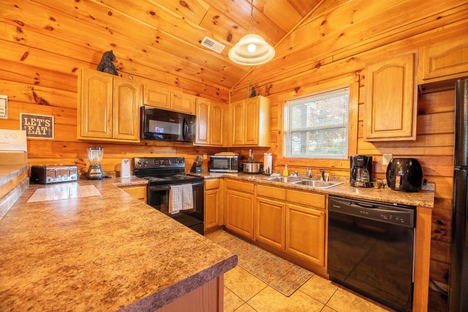 Blackberry Bijou's fully-equipped kitchen