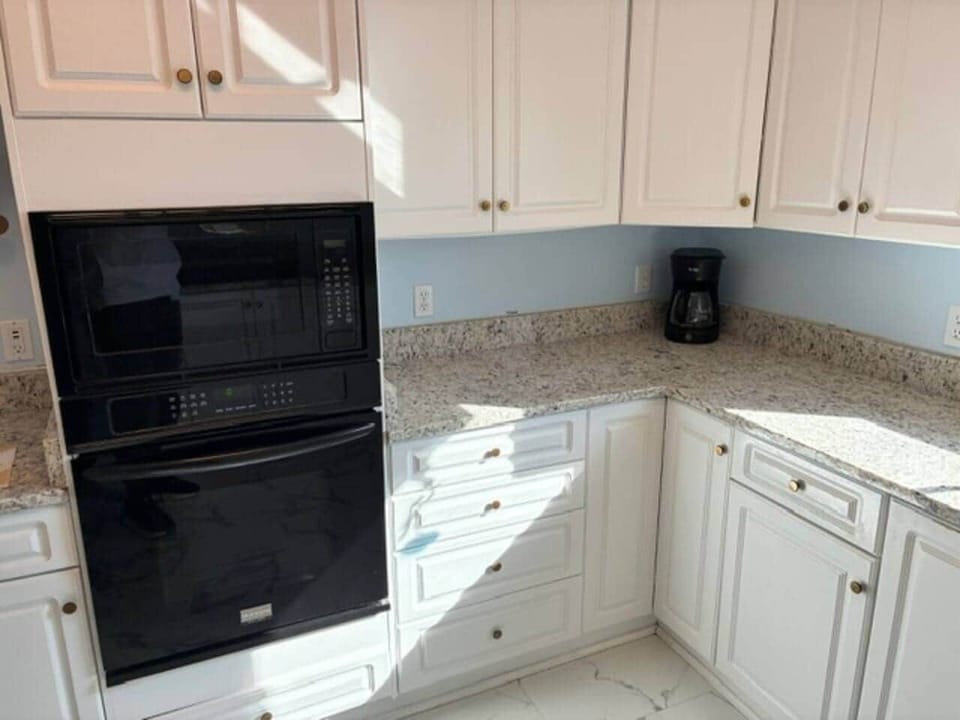 Kitchen area. Large enough for all the cooks