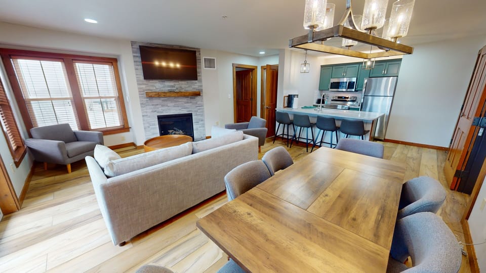 Indoors, Furniture, Living Room, Hardwood, Table