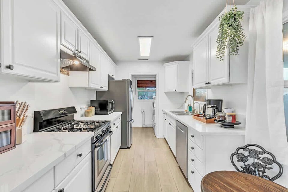 Fully equipped kitchen