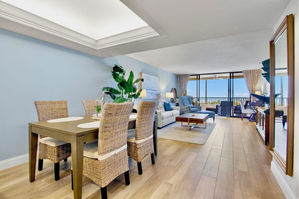 Gulf and Bay Club C607 by Tropical Sands Accommodations