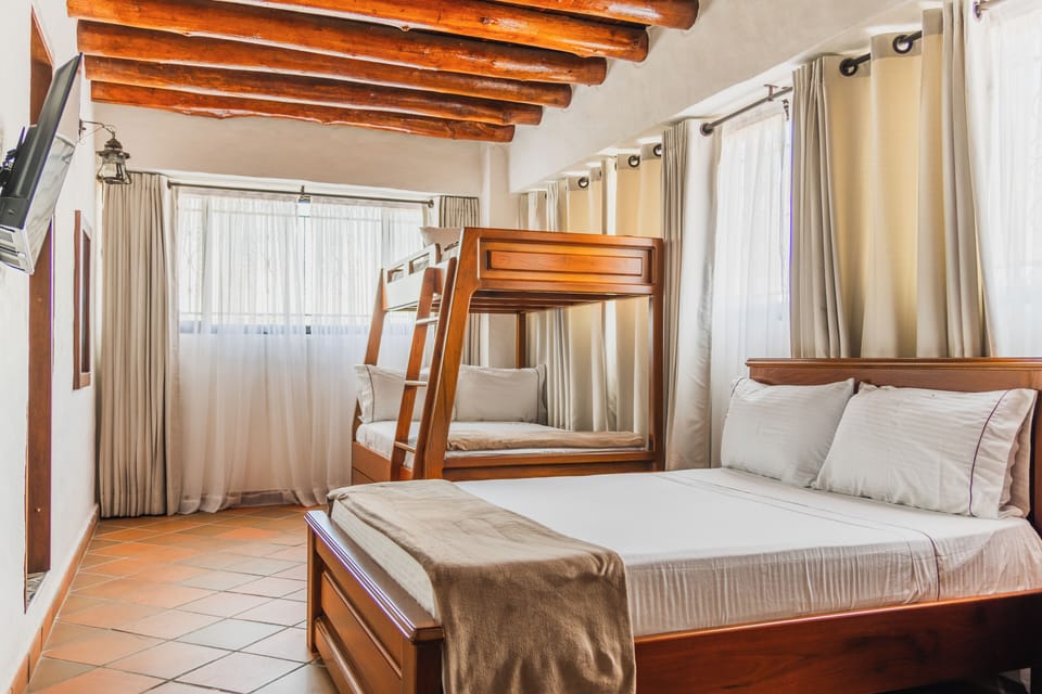 Room | Individually furnished, free WiFi, bed sheets