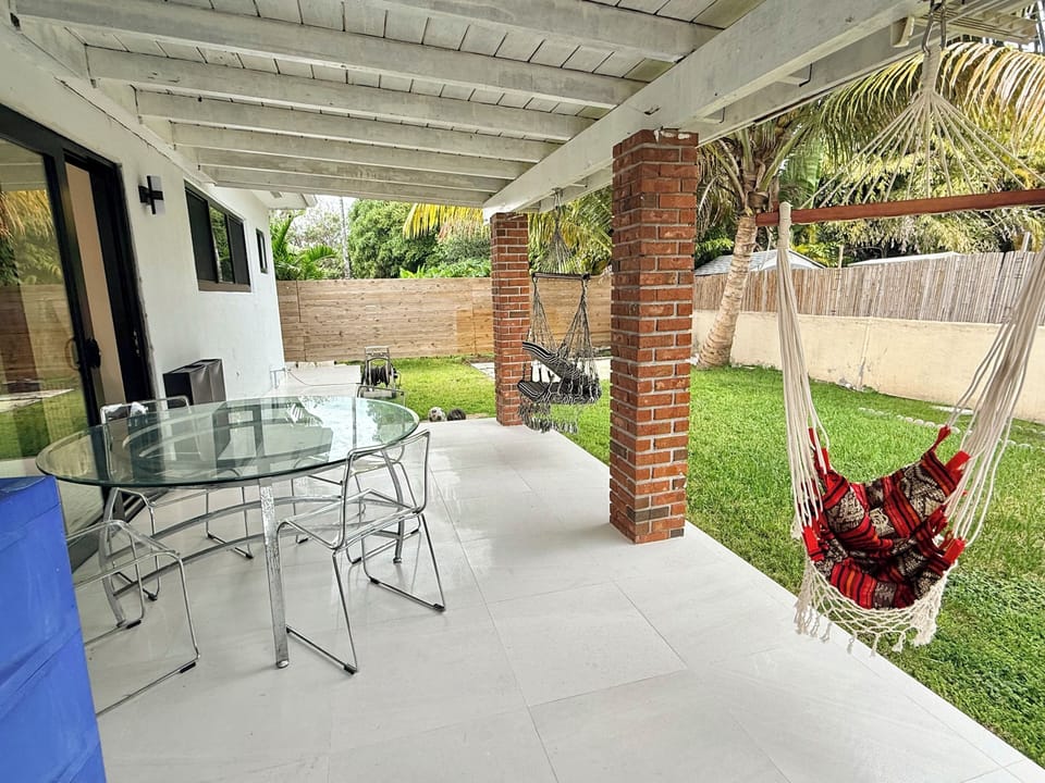 Outdoor dining