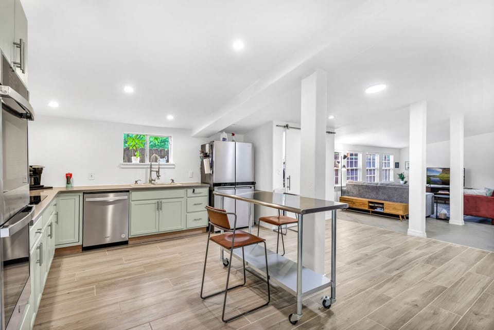 Kitchen/Living Room
