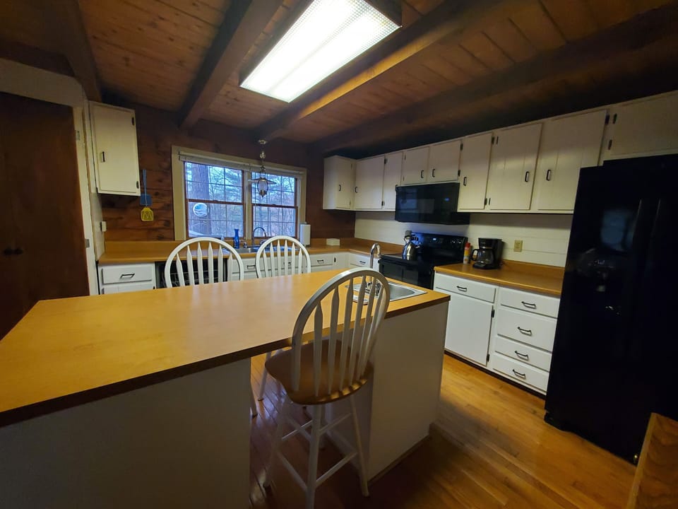 Kitchen island