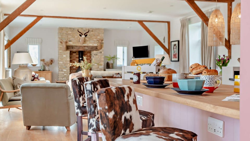 The kitchen has a range cooker, dishwasher, fridge/freezer and a coffee machine, everything you could need.