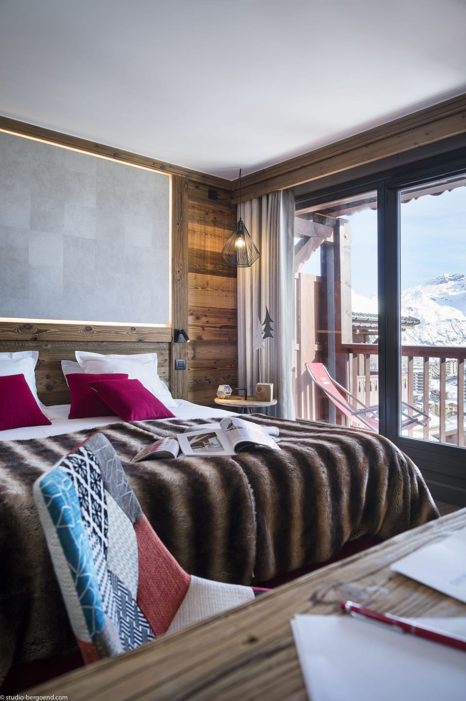 Premium bedding, in-room safe, desk, soundproofing