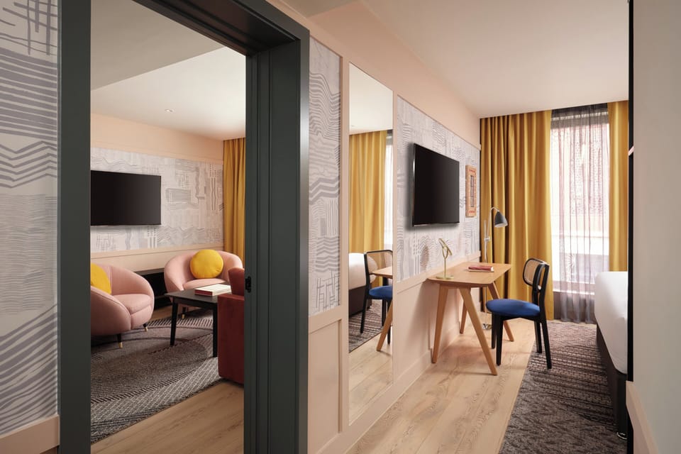 Suite, 1 Bedroom | Premium bedding, in-room safe, desk, laptop workspace