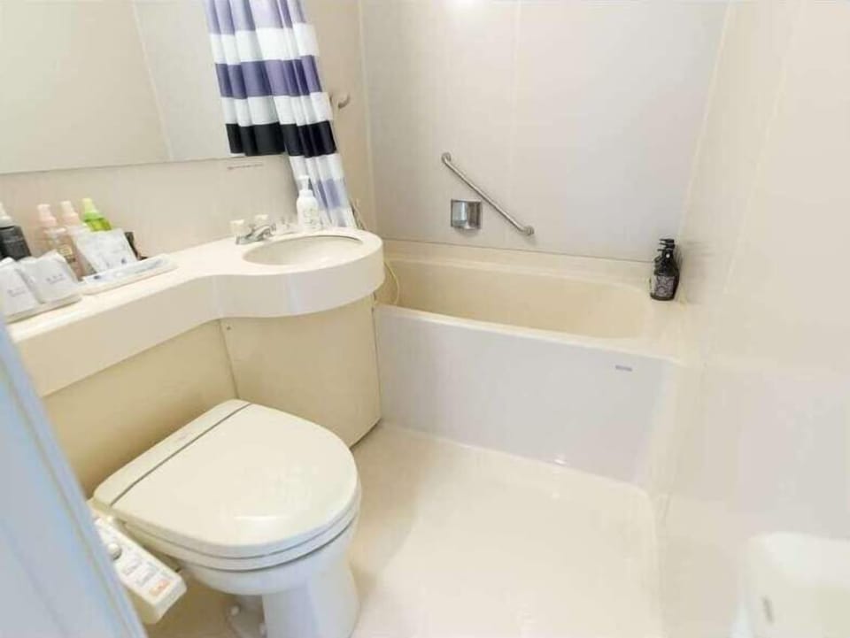 Free toiletries, hair dryer, bathrobes, slippers