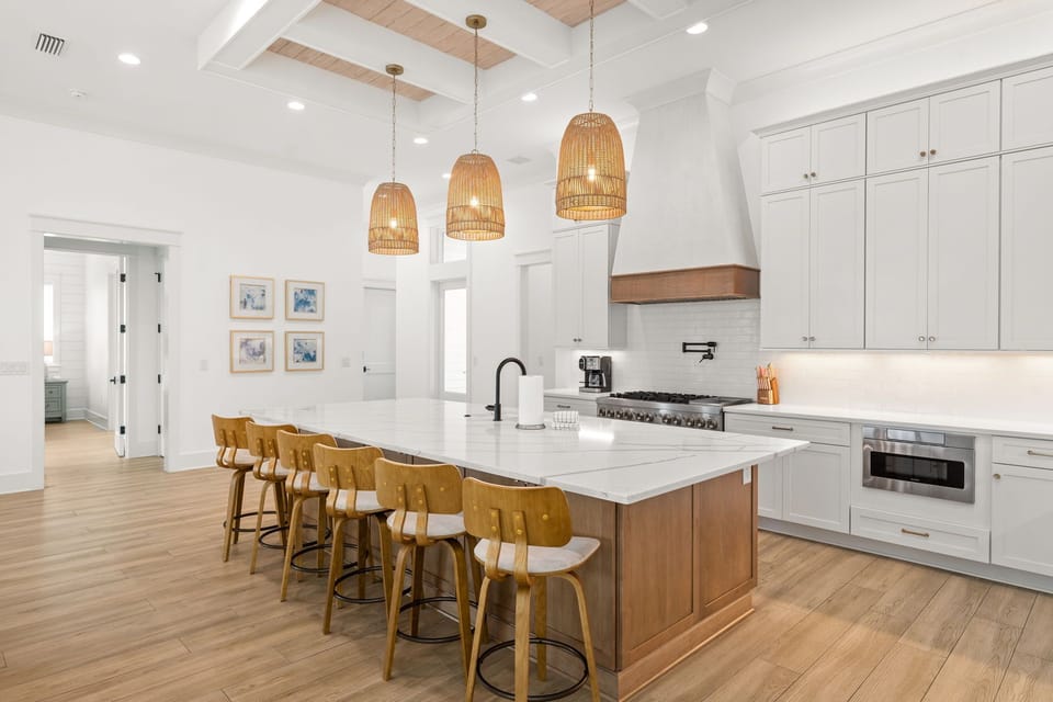 Spacious Kitchen With Island Bar On 2nd Floor