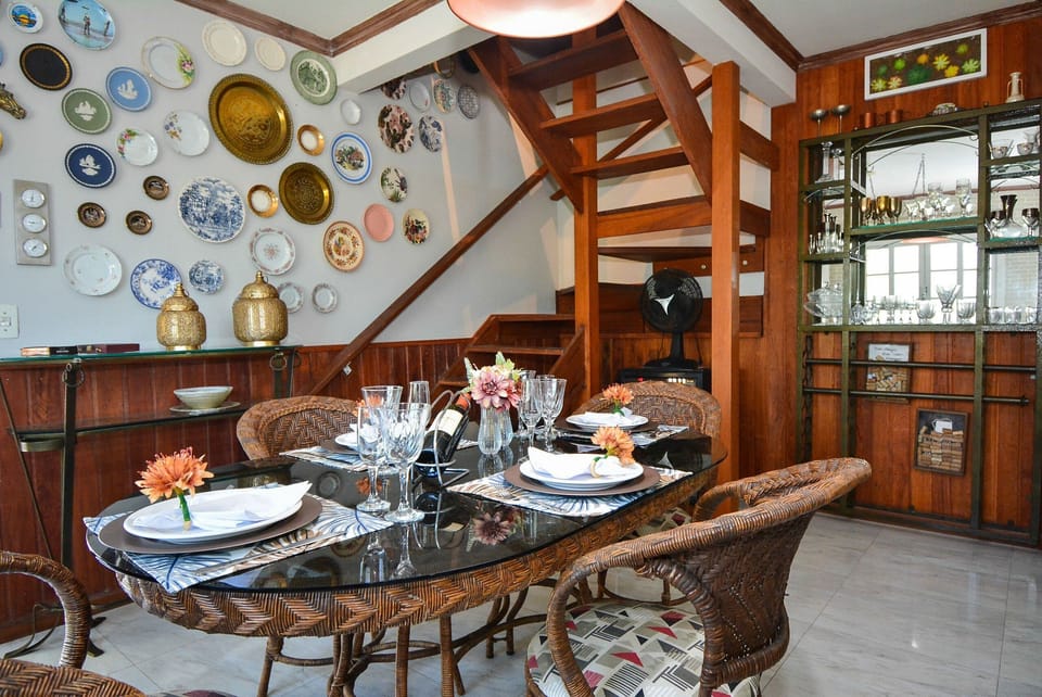 Villa | Dining
