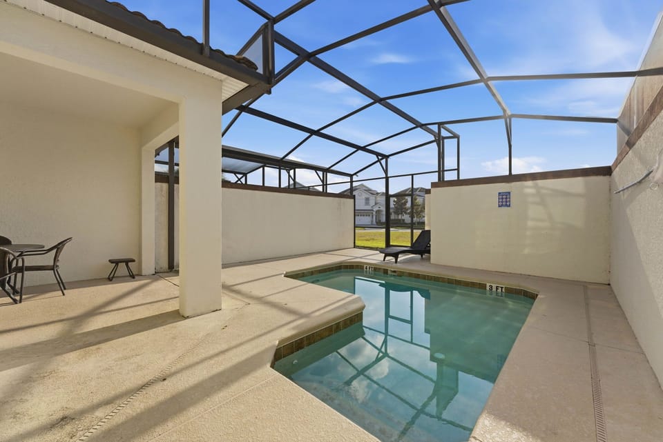 Private pool