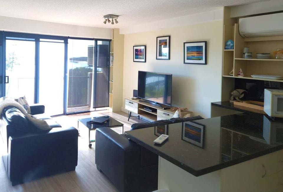 Sails Resort Unit 25 Lounge Room