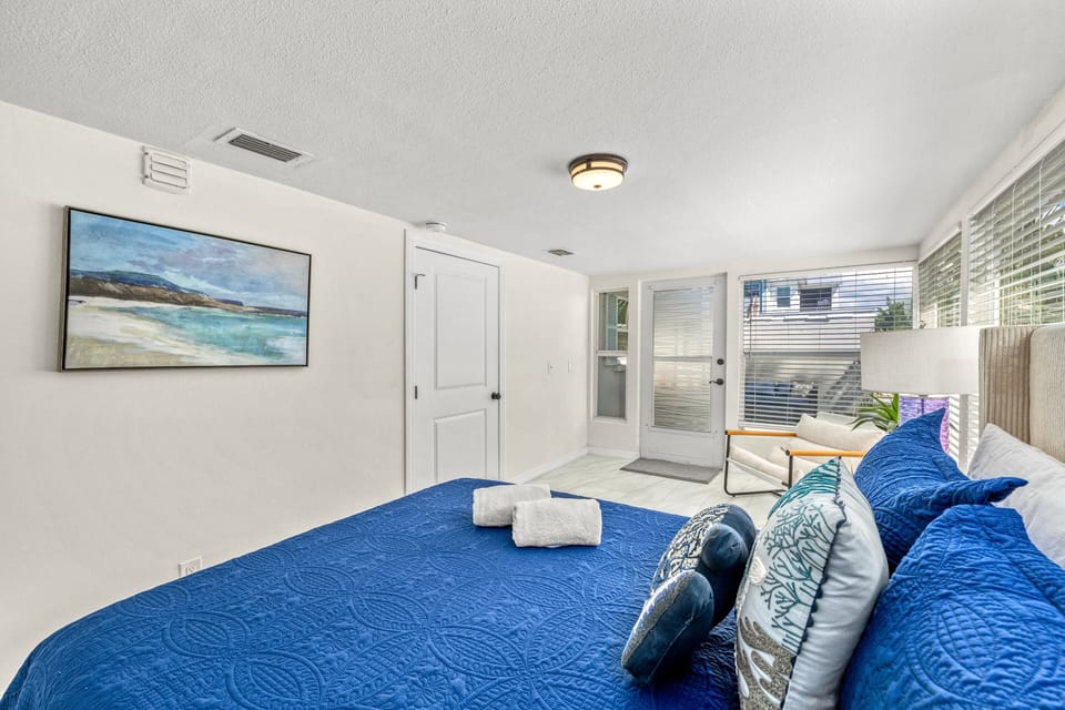 Wake up and step right out onto your private patio through this convenient door for a refreshing morning dose of Longboat Key air.