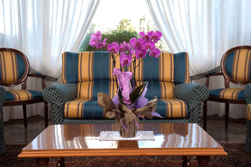 Lobby sitting area