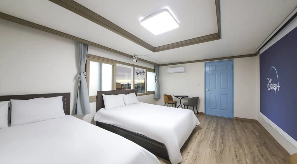 Family Twin Room | Free WiFi