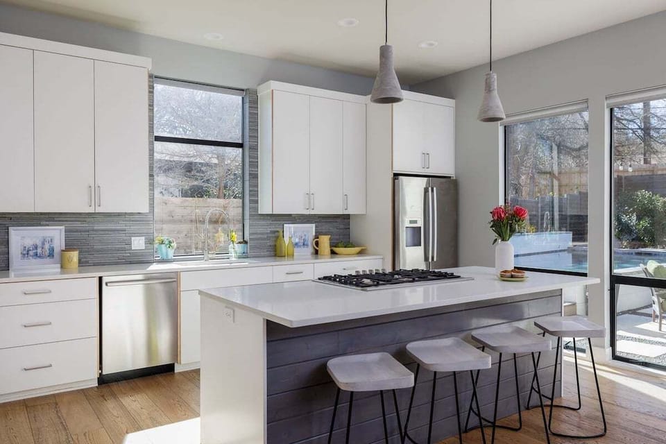 Fully Equipped Modern Kitchen