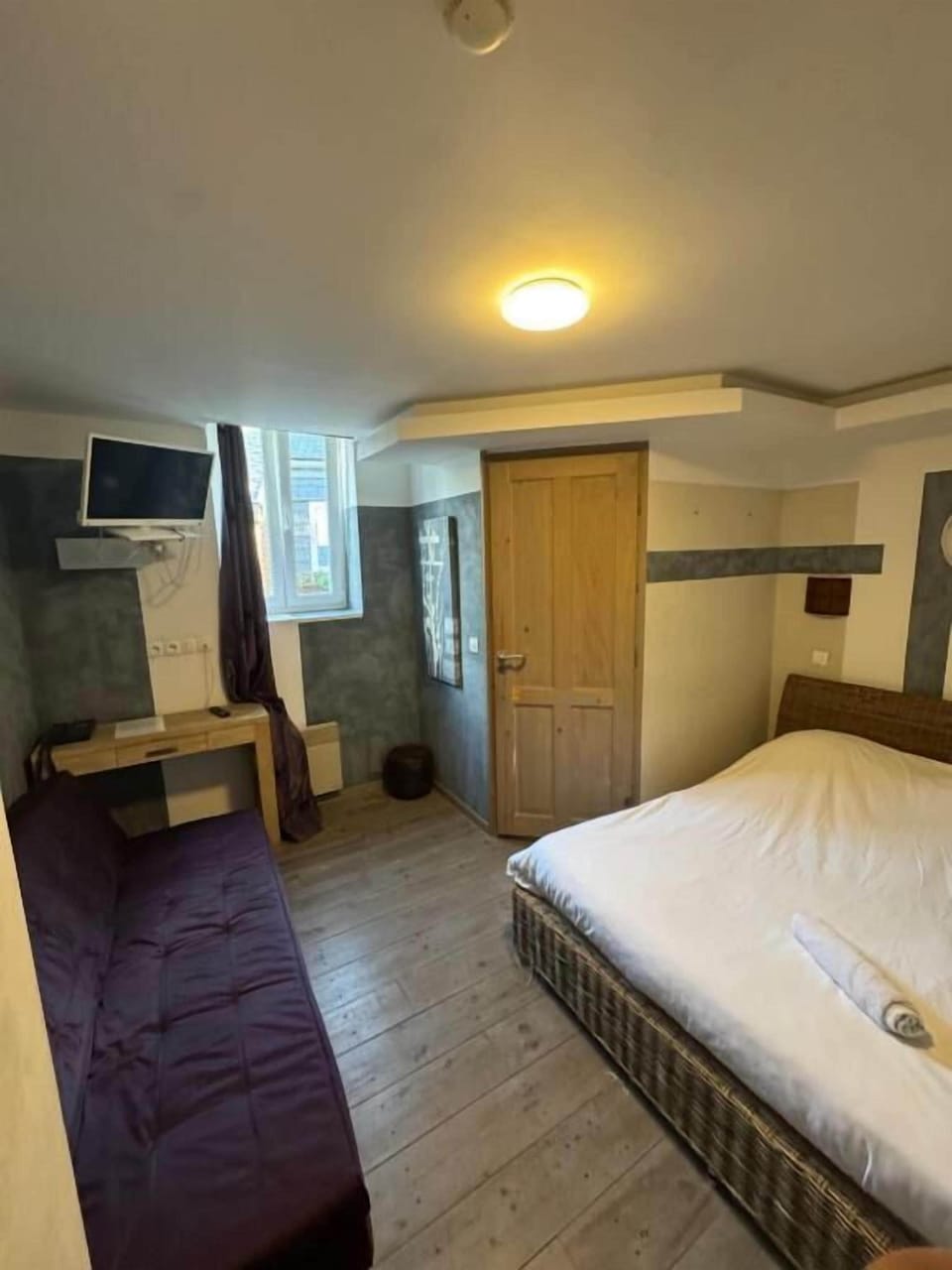 Superior Room, 1 Double Bed with Sofa bed | Desk, free WiFi