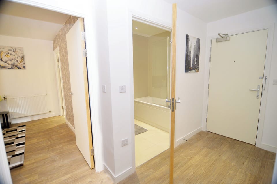 Lobby to the bedrooms