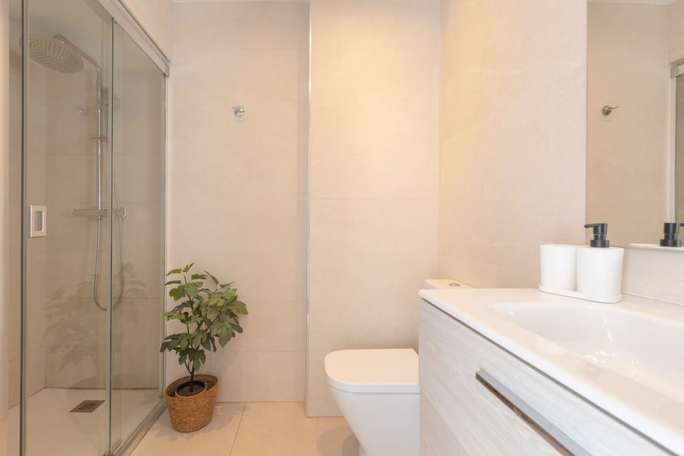 Shower,Bath