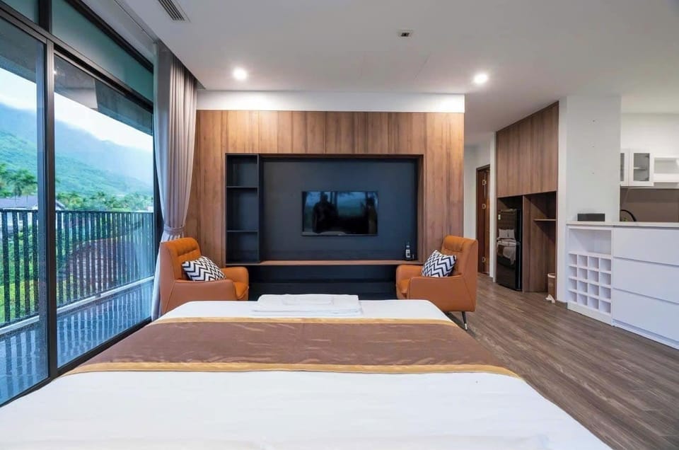 San Signature Junior Suite | Desk, free WiFi