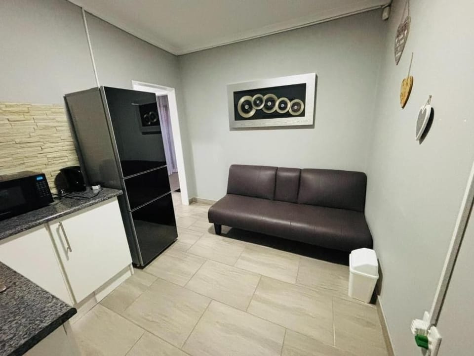 Executive Double Room | Living area | TV