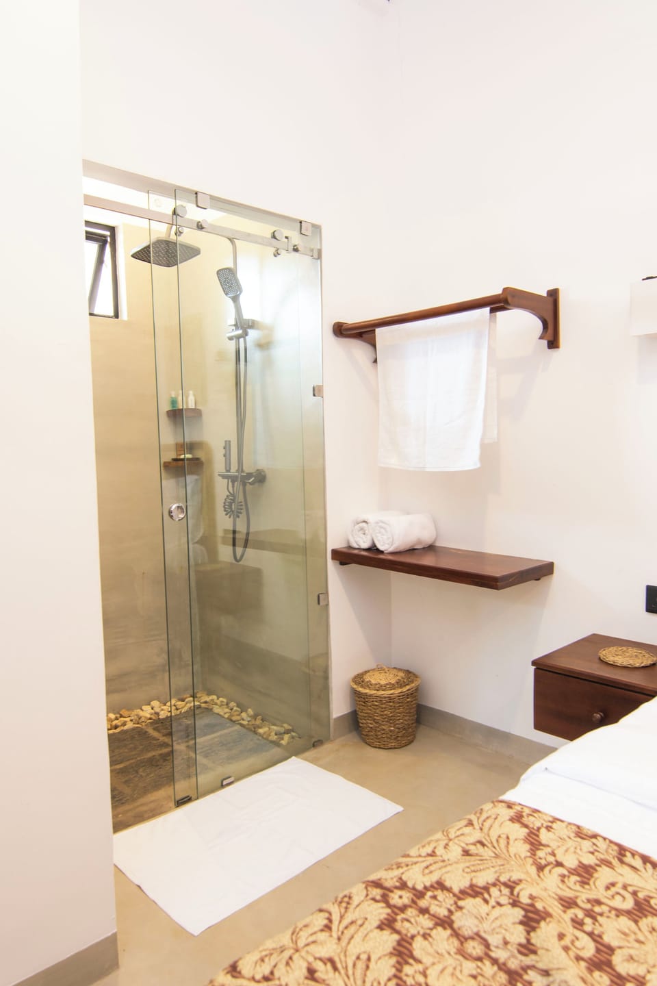 Deluxe Double Room, Garden View | Bathroom | Bathrobes, bidet