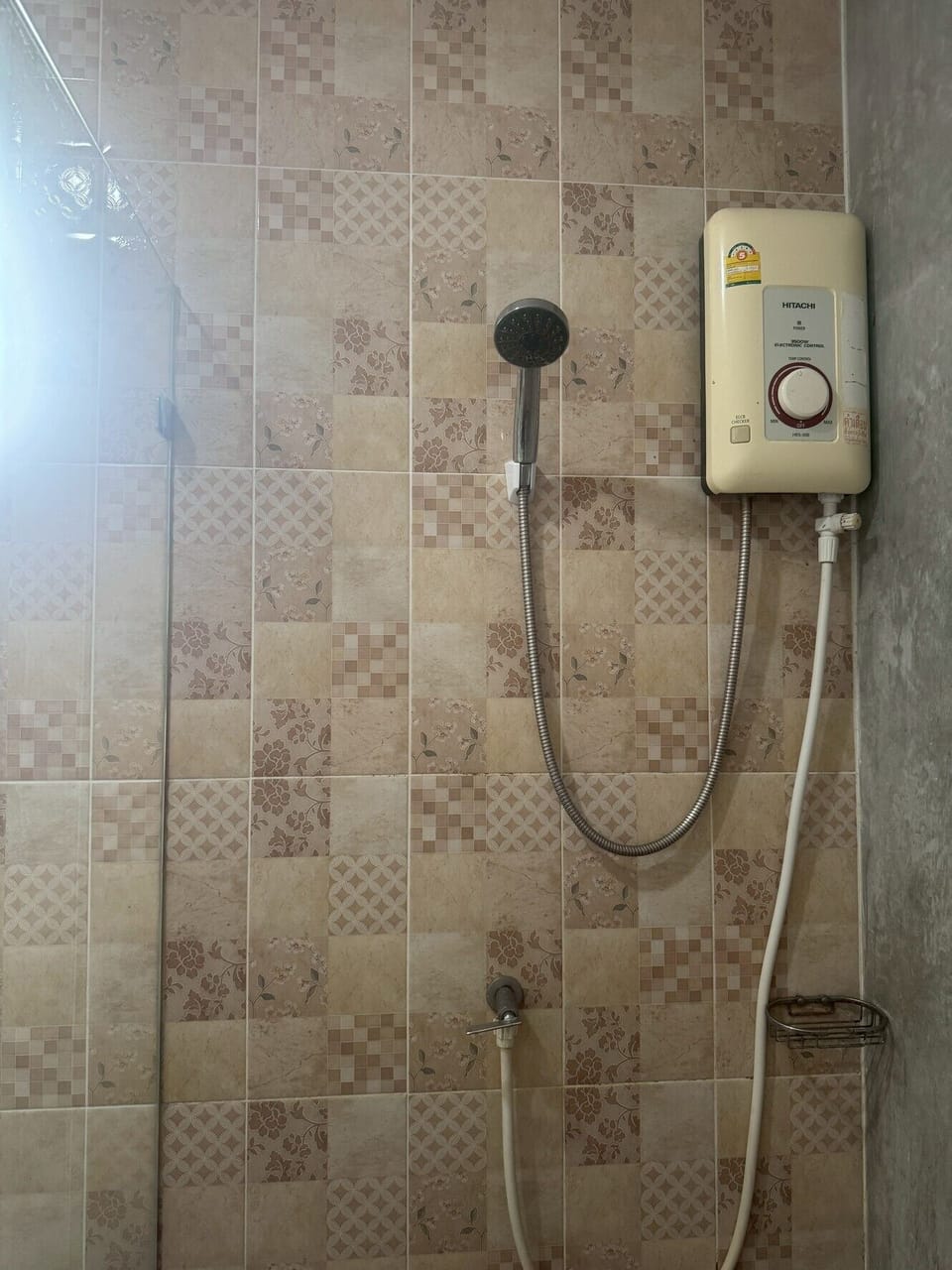 Room, 1 Queen Bed | Bathroom